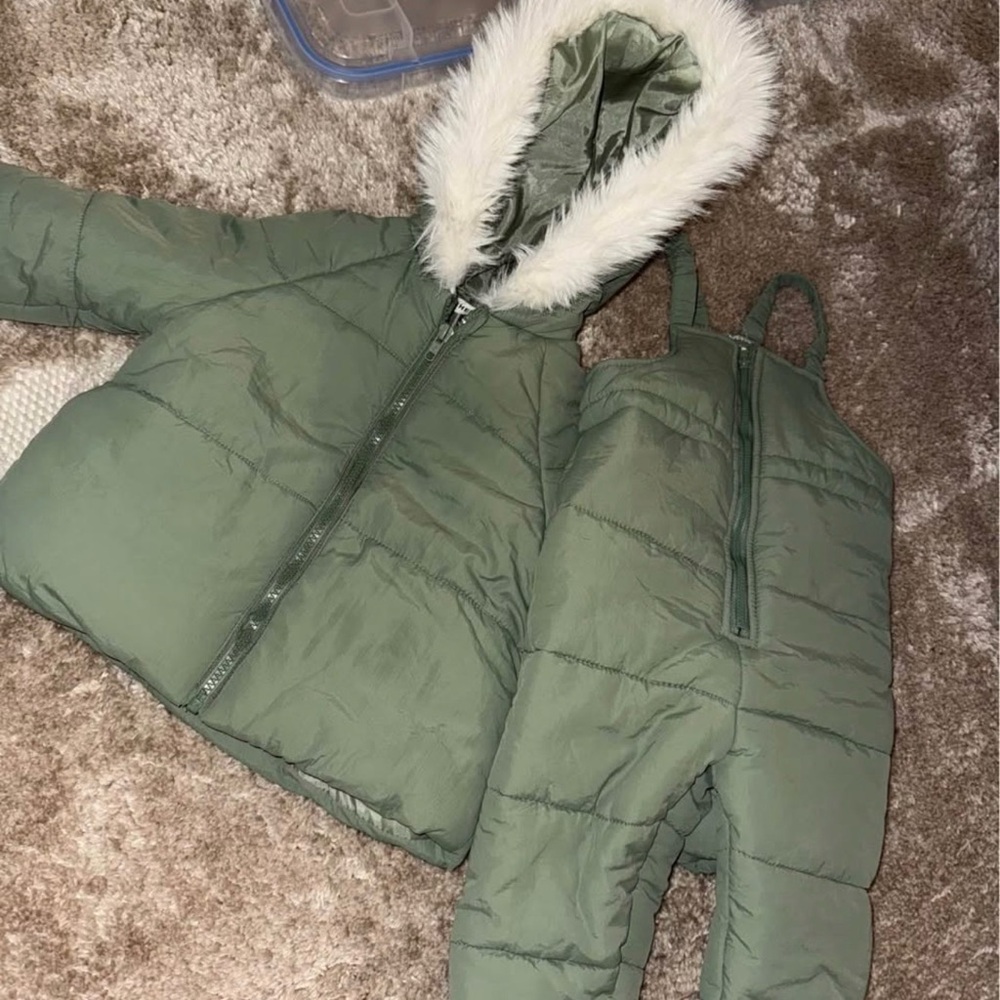 SHEIN Olive Green Puffer Jacket & Snow Bib Set with Faux Fur Hood